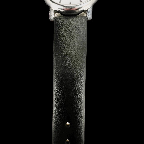 Mondaine Evo2 Big Date (New Leather Band, New Battery, Very Good Condition!) - Picture 11 of 16